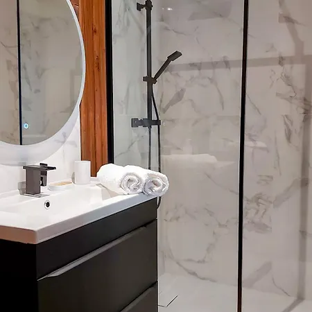 Dream Cube & Nocleg ze śniadaniem