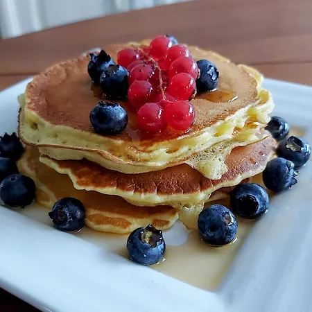 Nocleg ze śniadaniem Dream Cube & *